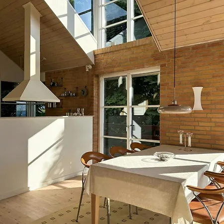 House With Views And Near Ferienhaus *